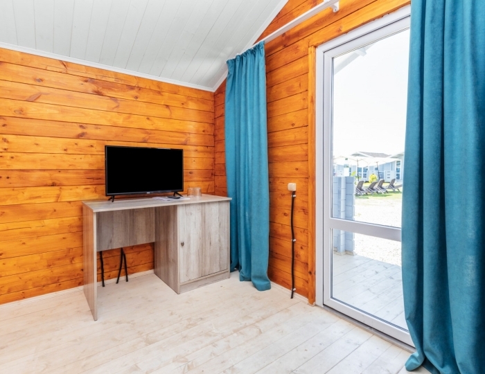 Шале 2-мес 1-ком вид на бассейн - Отель «Папа-Дом» Гудаута